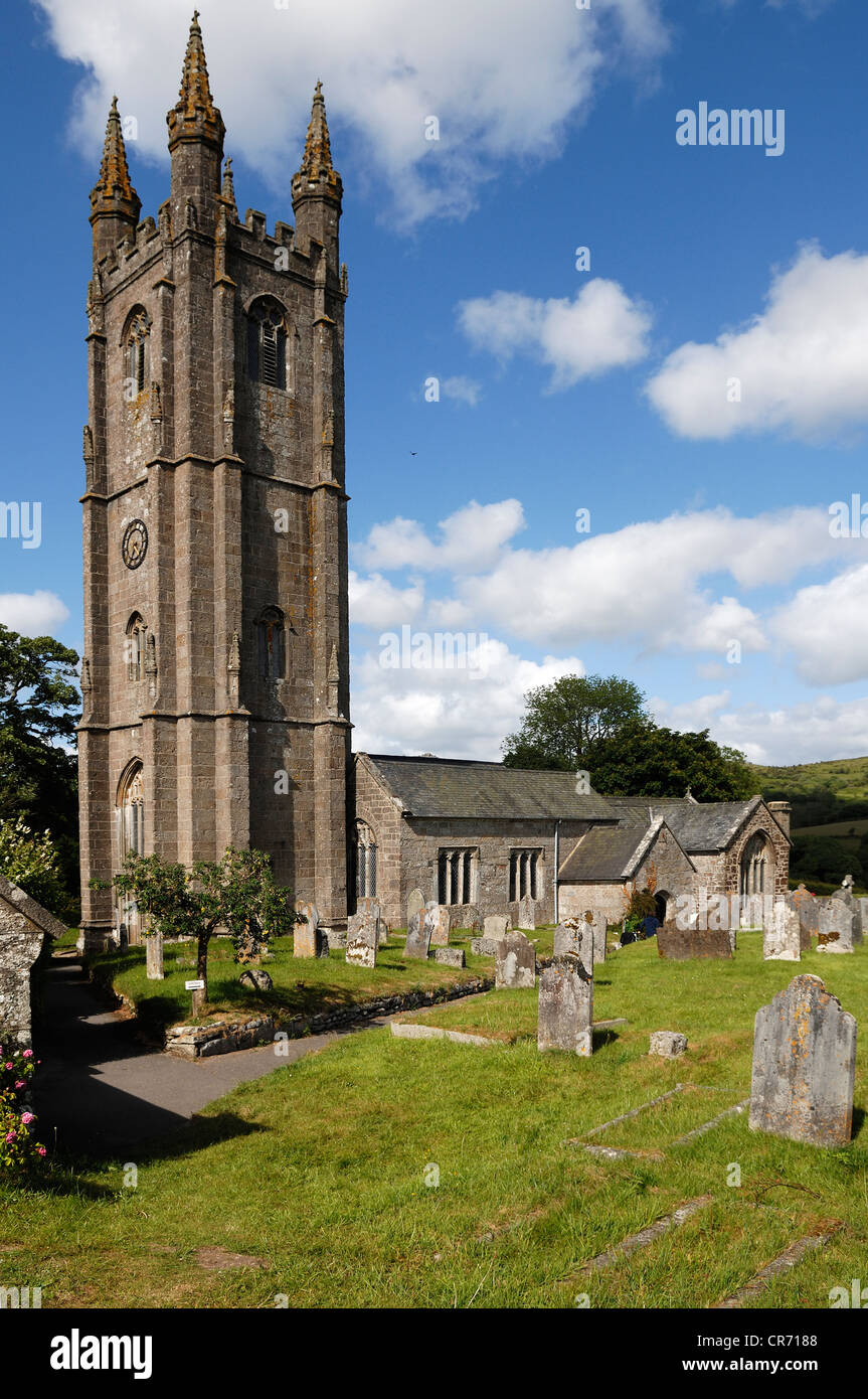 Chiesa di San Pancrazio, del secolo XIV, con cimitero, Widecombe in moro, Dartmoor Devon, Inghilterra, Regno Unito, Europa Foto Stock