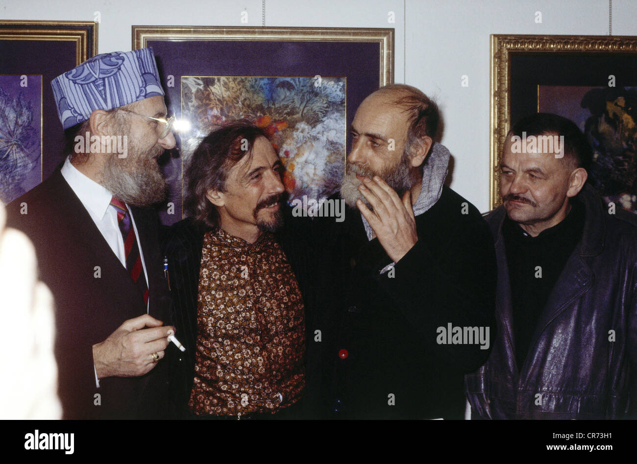 Hundertwasser, Friedensreich, 15.12.1928 - 19.2.2000, artista austriaco (pittore), di mezza lunghezza, con Ernst Fuchs, Arik Brauer, Alfred Hrablicka, nella serie televisiva tedesca "Heute abend", 29.9.1988, Foto Stock