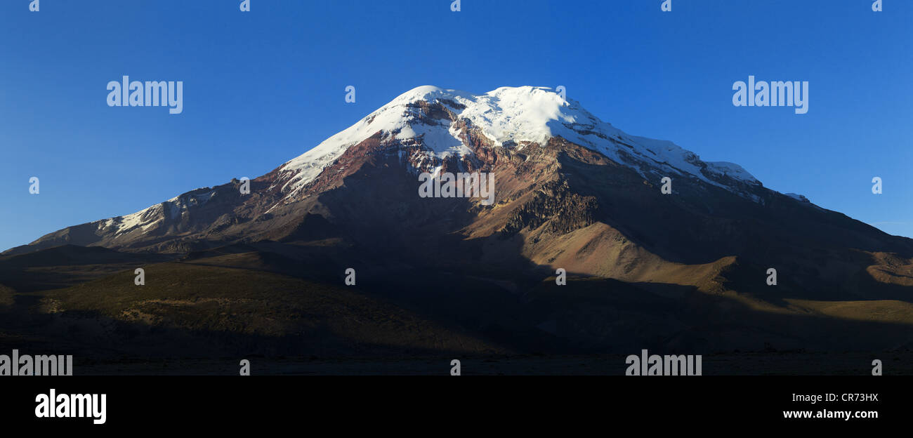 Vulcano Chimborazo ECUADOR mentre non è la montagna più alta per altezza sopra il livello del mare Foto Stock