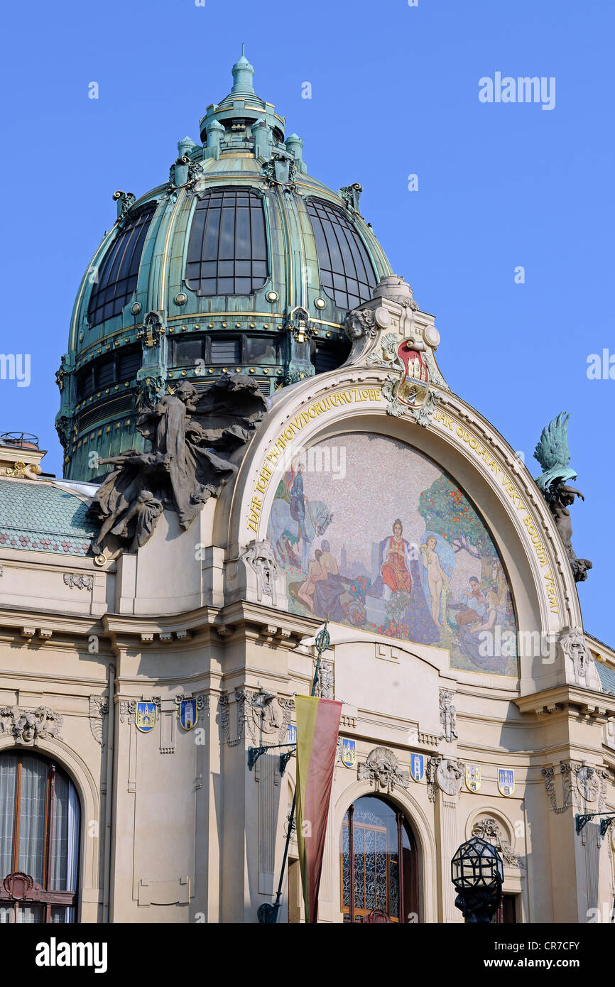 Casa Municipale, Obecni Dum edificio, Praga, Boemia, Repubblica Ceca, Europa Foto Stock