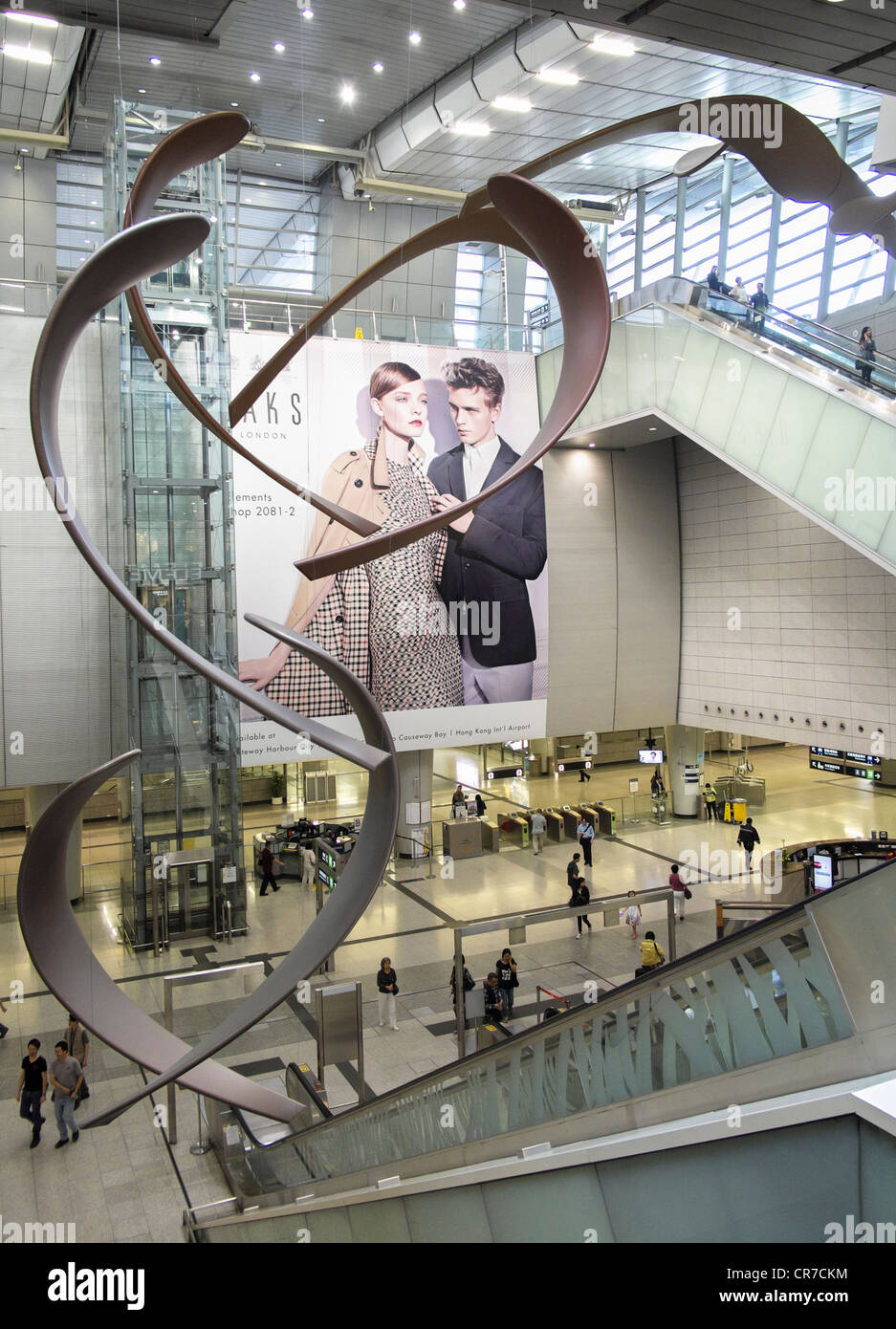Interno della nuova grande stazione di West Kowloon in Hong Kong Foto Stock