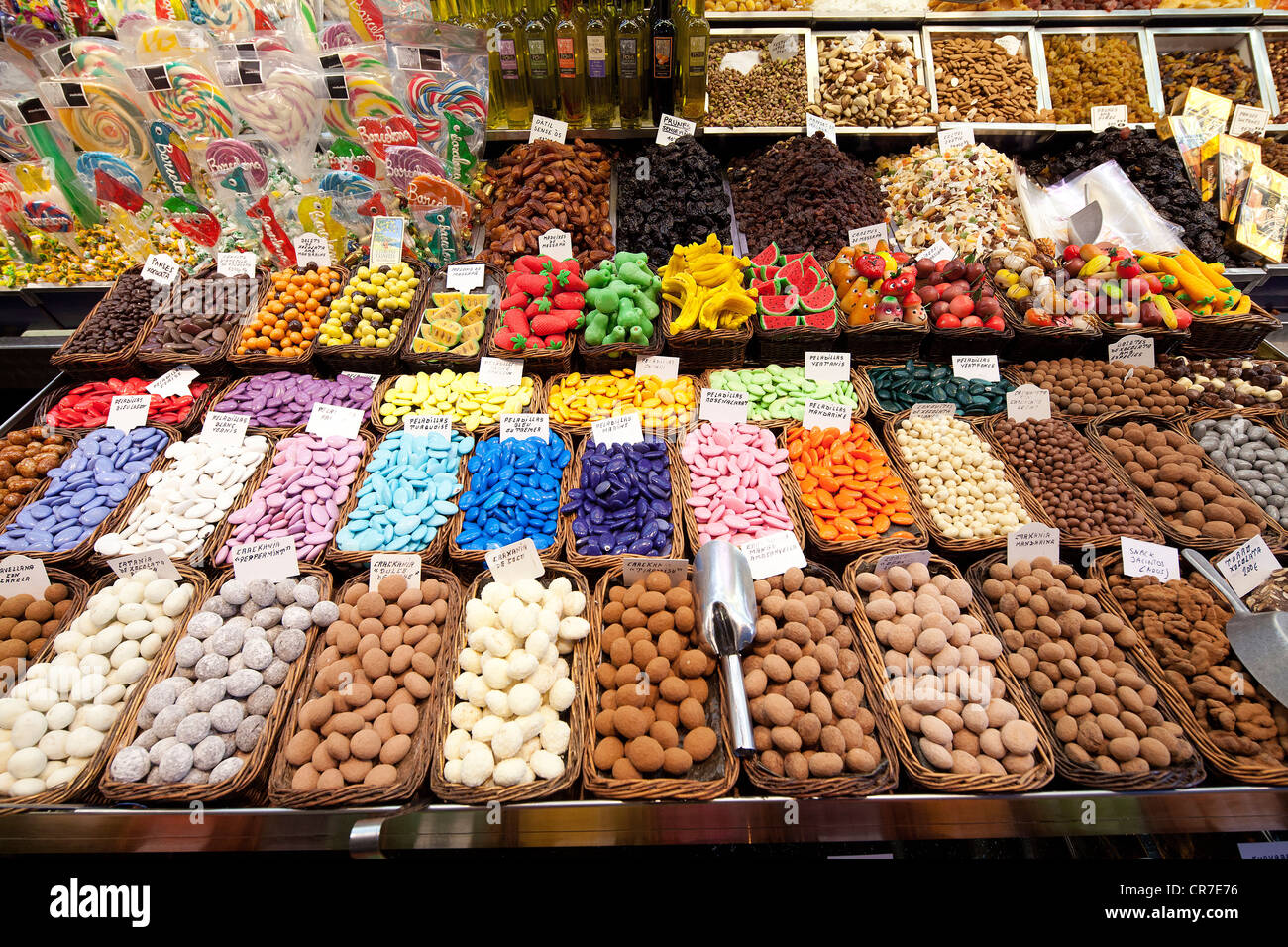 Caramelle, cioccolato e dolciumi, La Boqueria, stallo del mercato, Ramblas, Las Ramblas, l'area pedonale, Barcellona, in Catalogna, Spagna Foto Stock