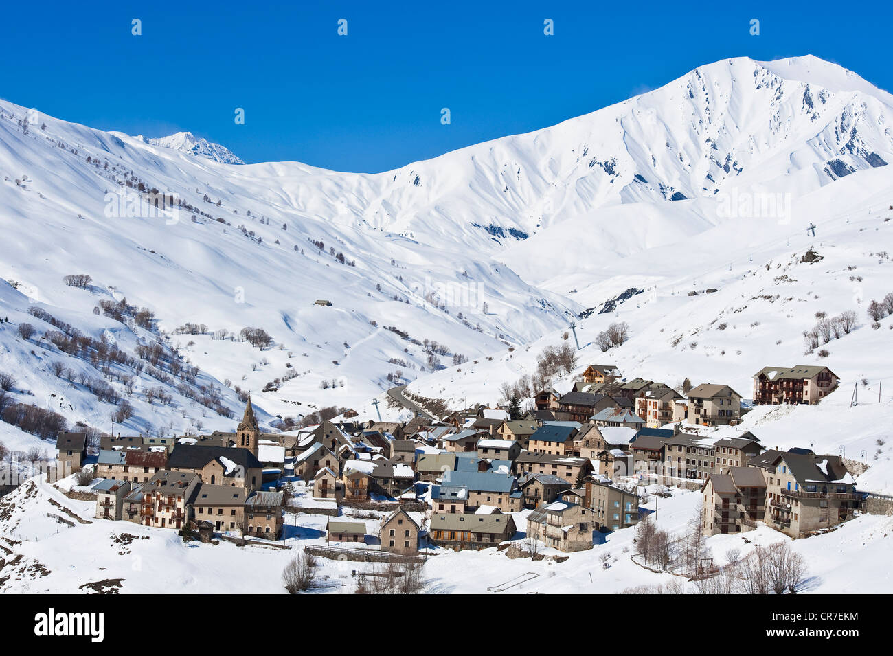 Francia, Hautes Alpes, Vallée de l'Oisans, Massif des Grandes Rousses, il villaggio du Chazelet Foto Stock