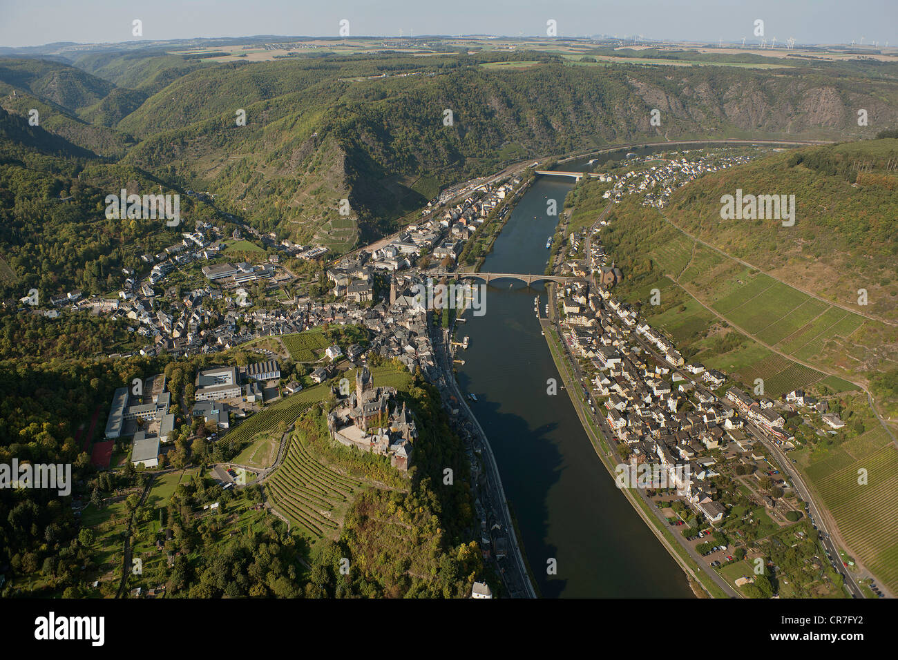 Vista aerea, Cochem castello imperiale, Mosella, Cochem, catena montuosa Eifel, Renania-Palatinato, Germania, Europa Foto Stock