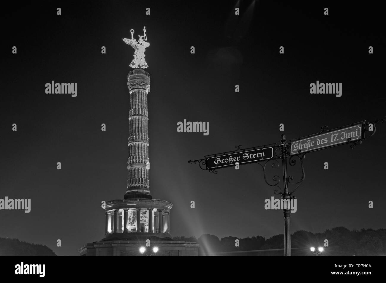 Siegessaeule illuminata la colonna della vittoria durante la festa delle luci, Berlino, Germania, Europa Foto Stock