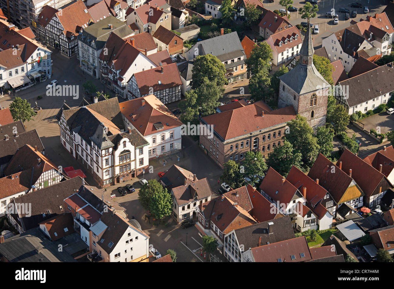 Vista aerea, centro storico, ex Martinikirche o la chiesa di San Martino, Blomberg, Ostwestfalen-Lippe, Westfalia est Foto Stock