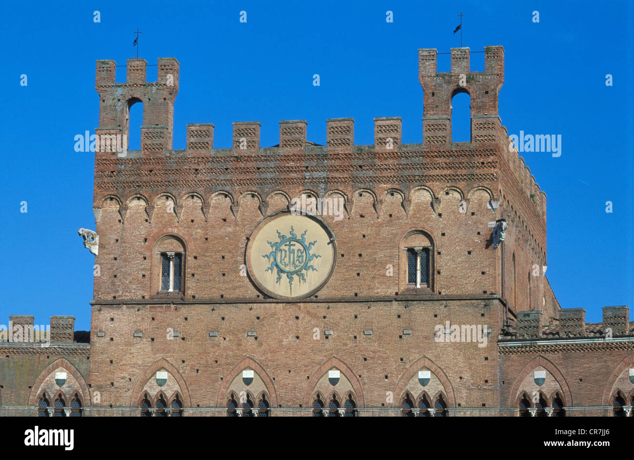 L'Italia, Toscana, Siena, Patrimonio Mondiale dell'UNESCO, il Palazzo Pubblico (municipio), che si affaccia sulla Piazza del Campo, la città di Foto Stock