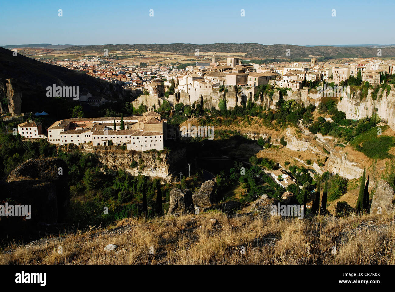 Spagna, Castilla la Mancha, Cuenca, città storica fortificata Patrimonio Mondiale dell'UNESCO, il centro storico costruito sulle scogliere ripide Foto Stock