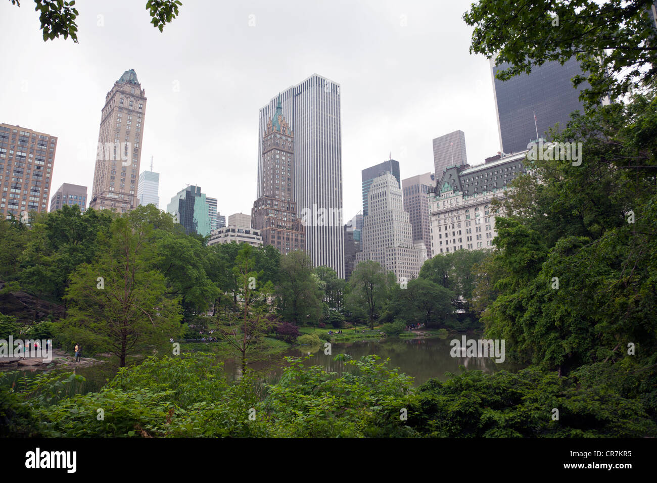 Central Park, Manhattan, New York City, NYC, destinazione turistica dominata da grattacieli Foto Stock