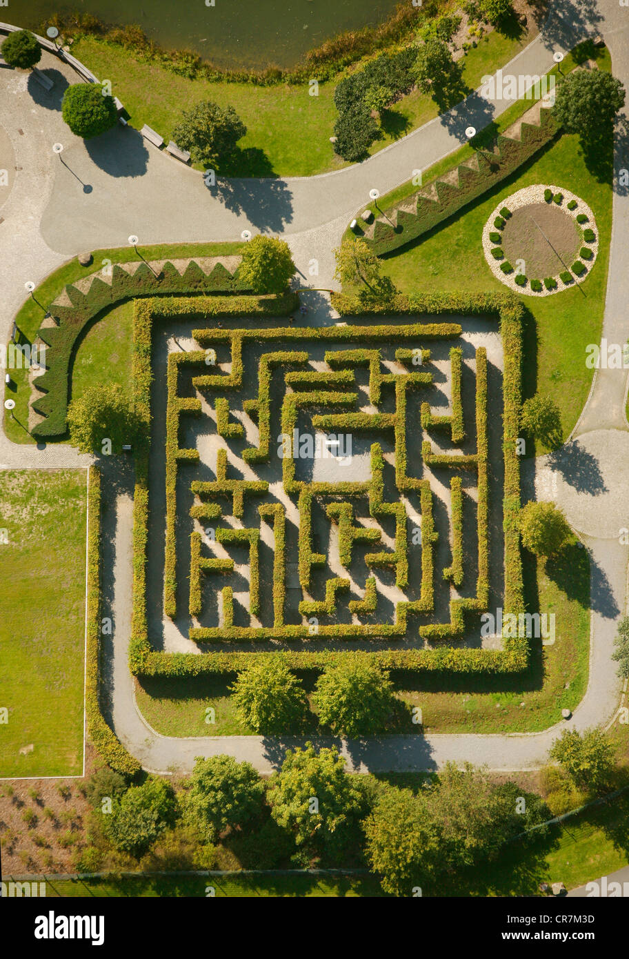 Vista aerea, dedalo, Centro-Park Amusement Park, Oberhausen, la zona della Ruhr, Renania settentrionale-Vestfalia, Germania, Europa Foto Stock