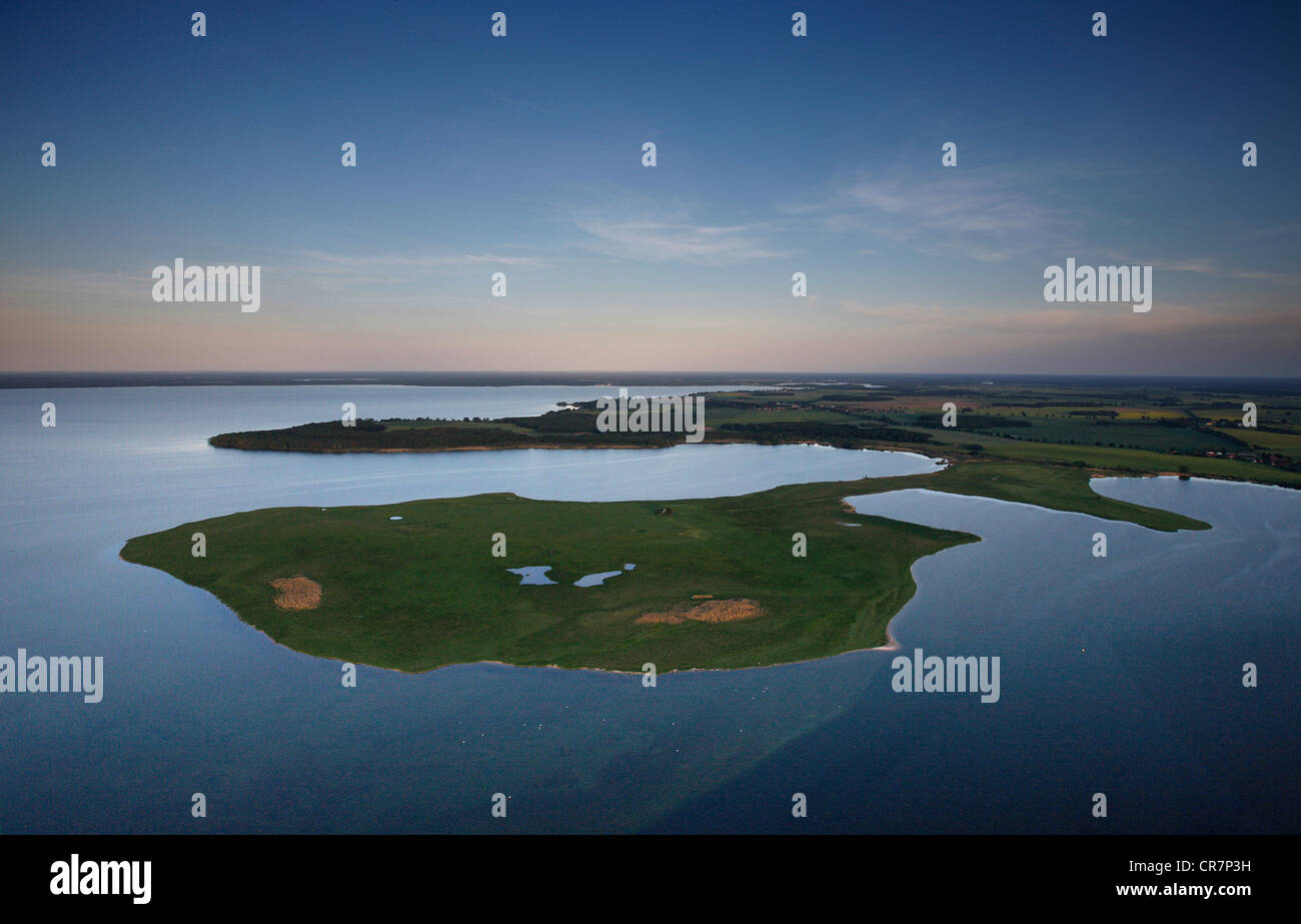 Vista aerea, Grosser Schwerin penisola, Naturschutzgebiet Grosser Schwerin mit Steinhorn riserva naturale, Mueritzsee Foto Stock