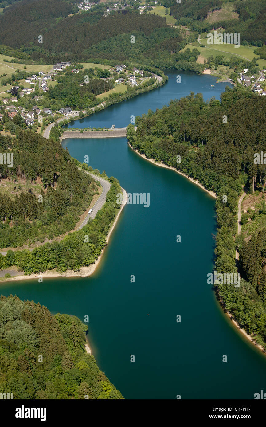 Vista aerea, Aggertal Dam, livello dell'acqua basso, Oberbergisches Land, Renania settentrionale-Vestfalia, Germania, Europa Foto Stock