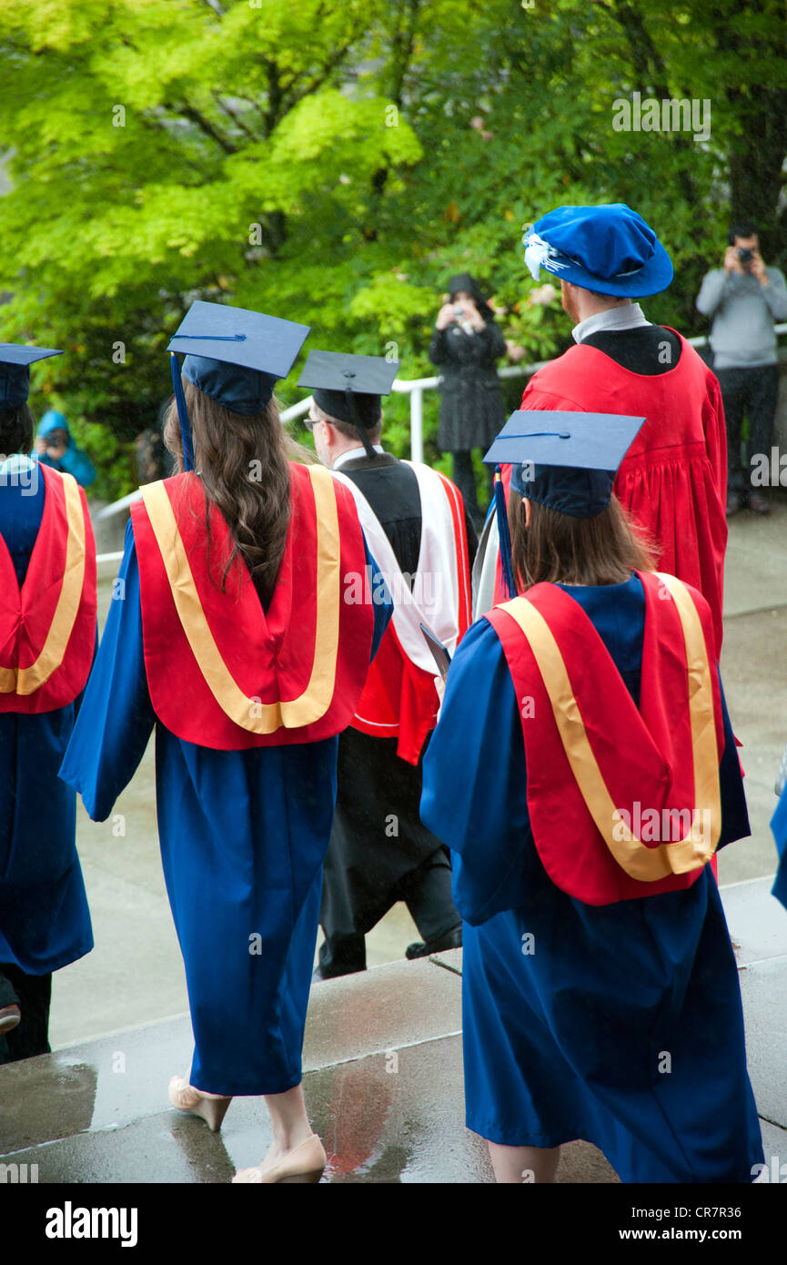 Convocazione di graduazione cerimonia al Simon Fraser University di Burnaby, British Columbia, Canada Foto Stock