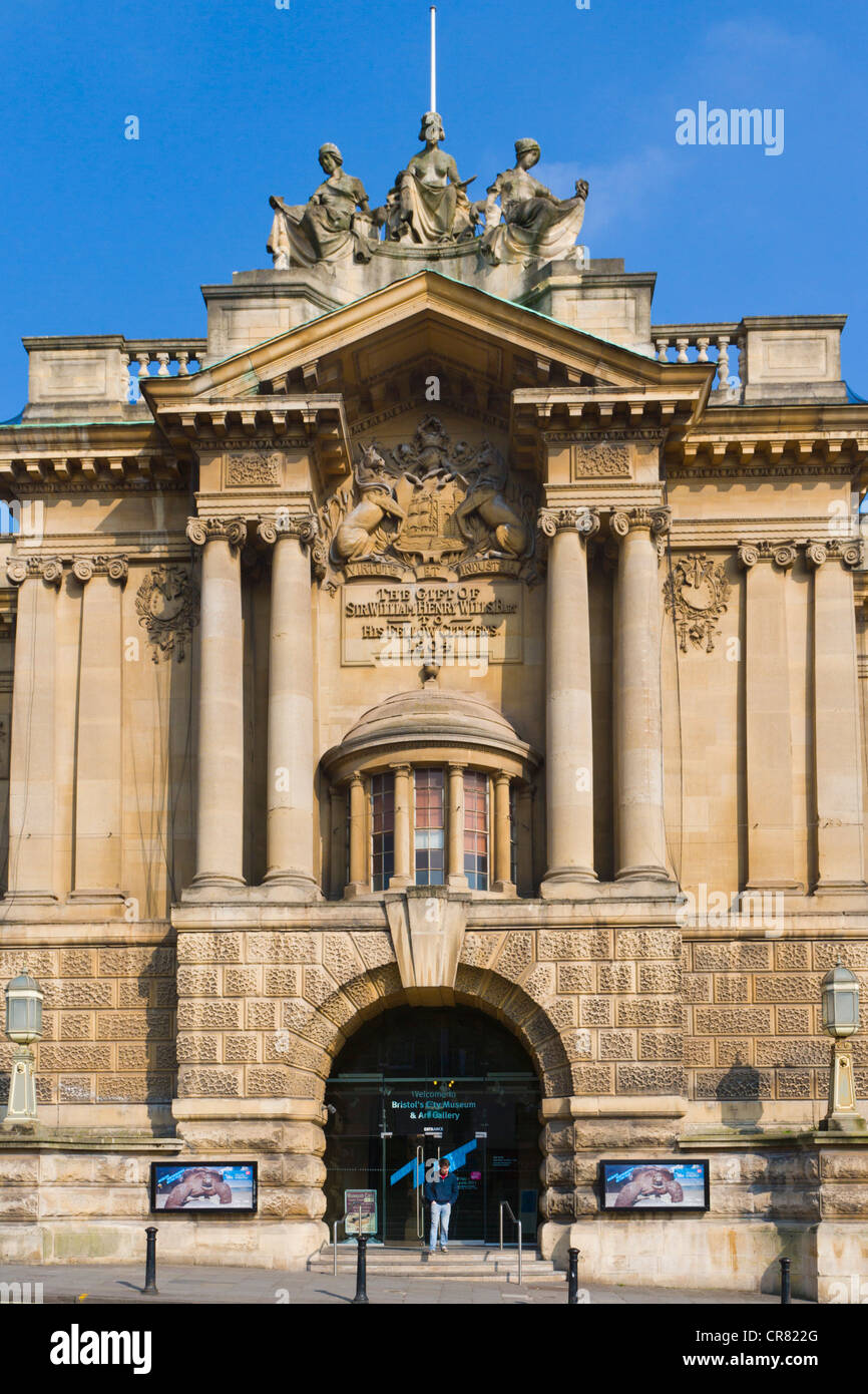 Il Bristol City Museum & Art Gallery, Edwardian edificio barocco, Queen's Road, Clifton, Bristol, Gloucestershire, Inghilterra Foto Stock