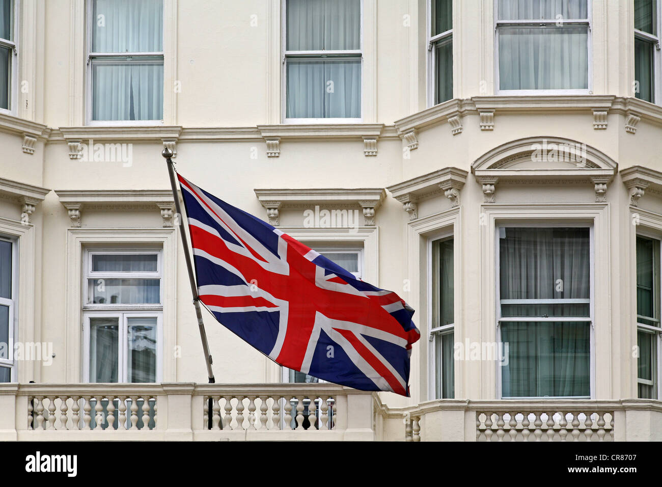Hotel di Londra con Union Jack Flag Foto Stock