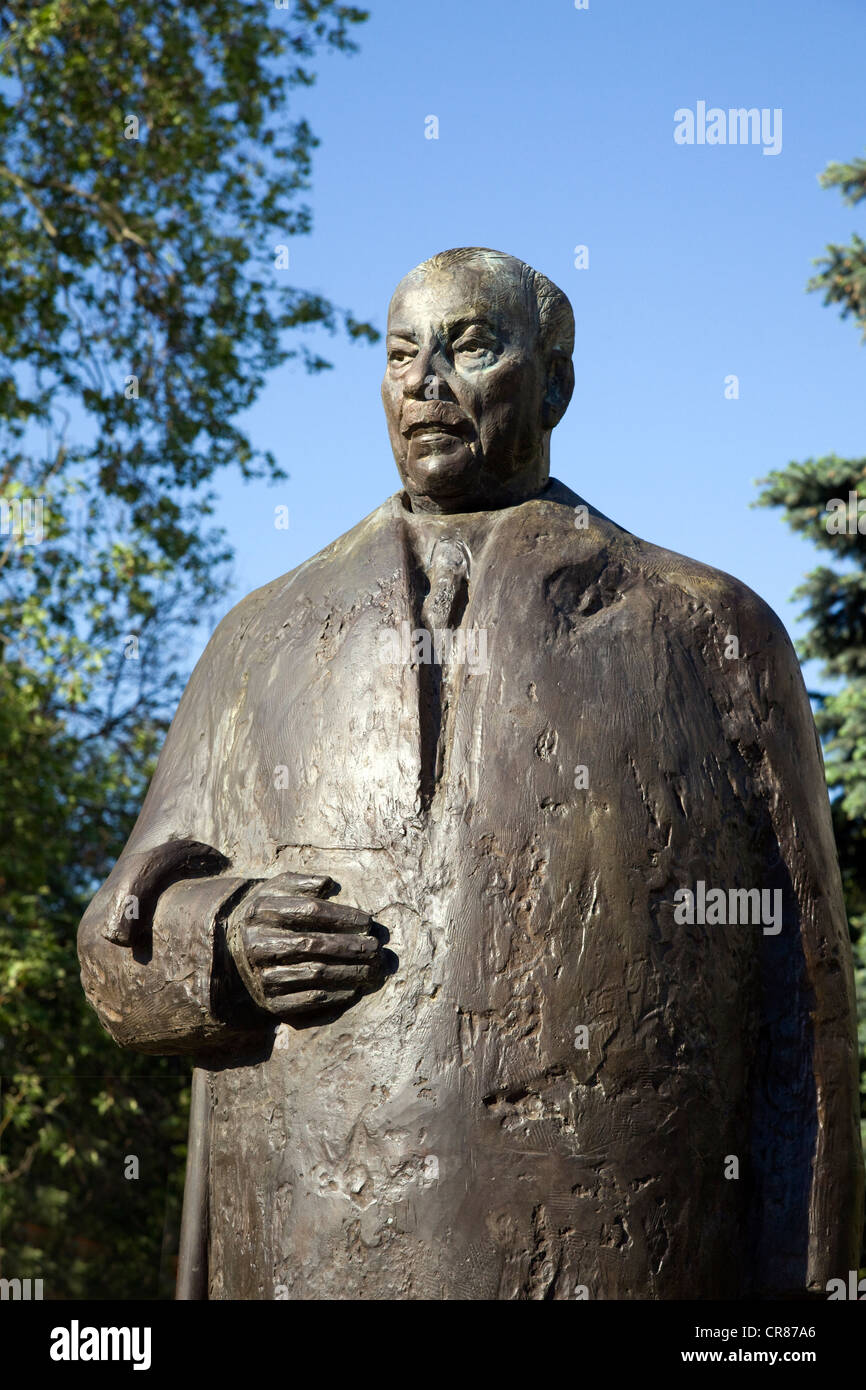 Statua di Atanas Dimitrov Burov, banchiere e comincia a Sofia, Bulgaria Foto Stock