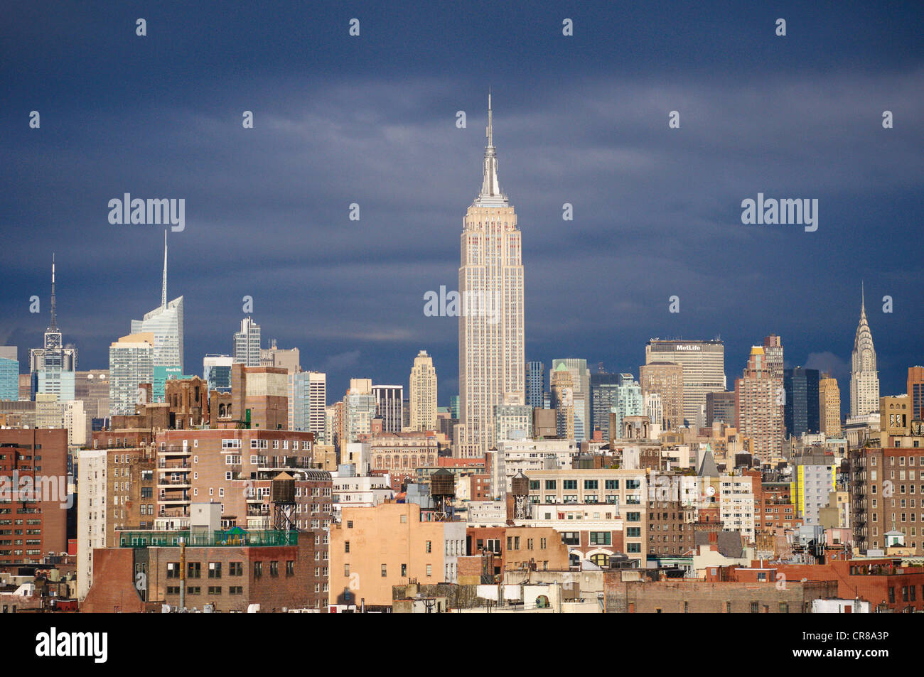 Una vista dell'Empire State Building da West Village, NYC. Foto Stock