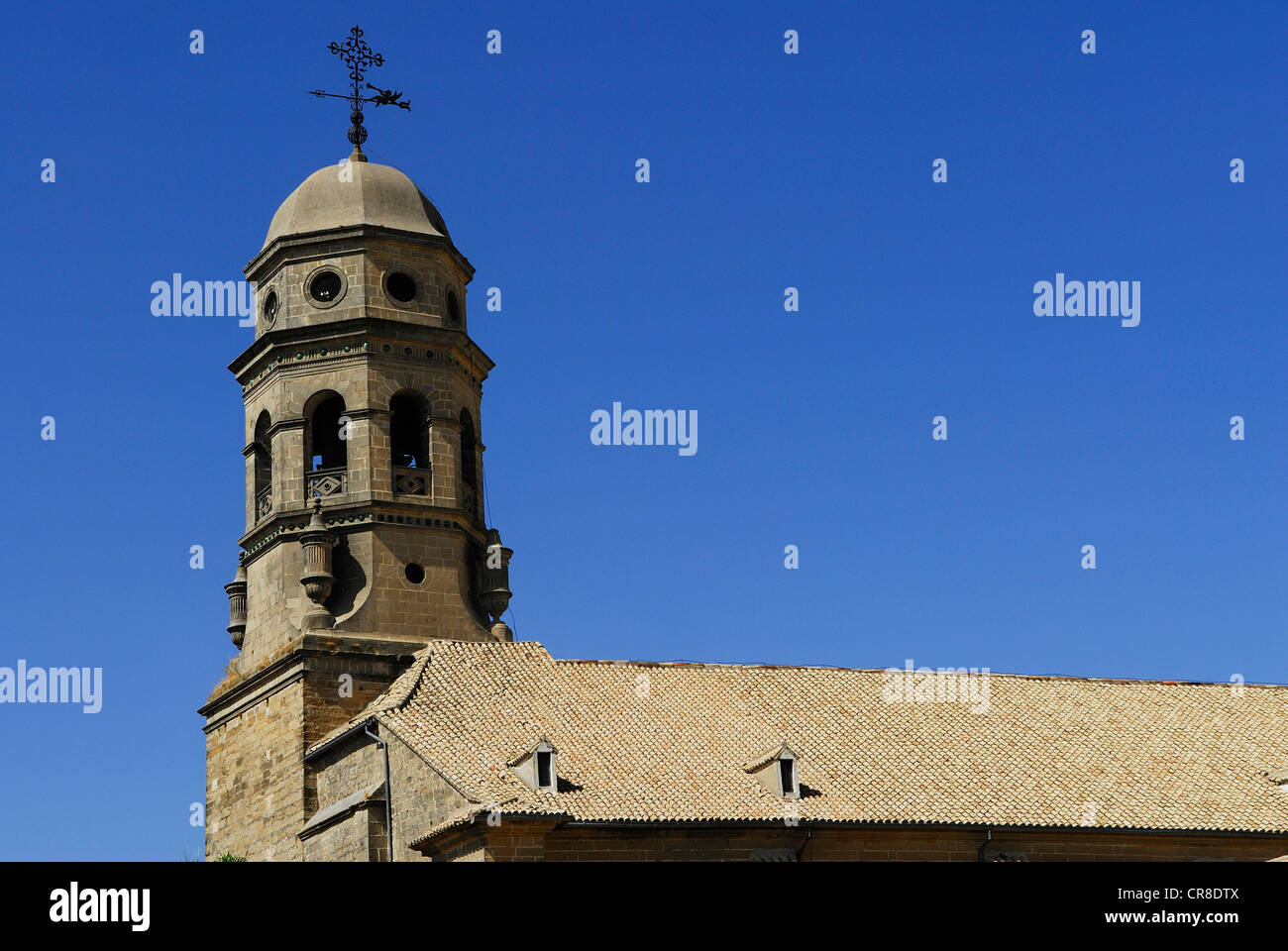 Spagna, Andalusia, provincia di Jaén, Baeza, città patrimonio mondiale dell'UNESCO, il campanile della cattedrale Foto Stock