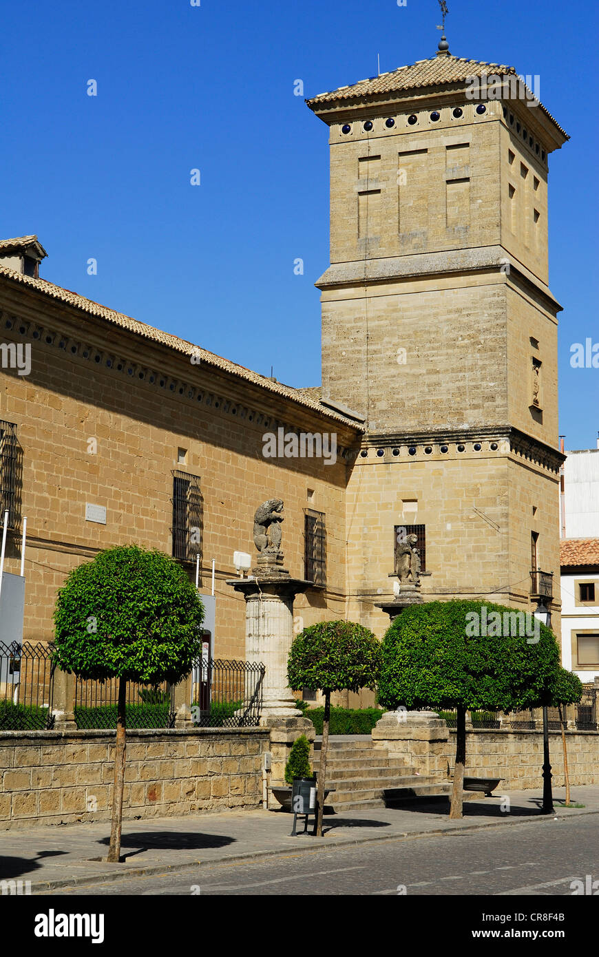 Spagna, Andalusia, provincia di Jaén, Ubeda, città patrimonio mondiale dell'UNESCO, Hospital de Santiago costruito tra il 1562 e il 1575 e Foto Stock