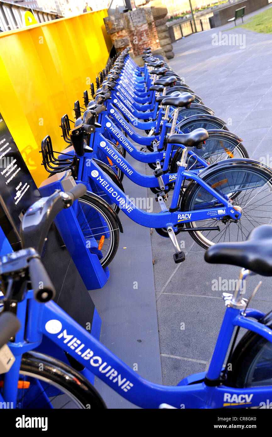 Il Melbourne Bike Programma di condivisione dispone di biciclette a basso costo per il noleggio in tutta Melbourne interna. Foto Stock