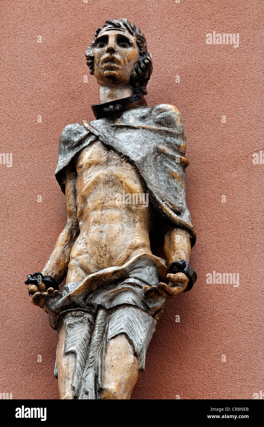 Allegoria della libertà, scultura in ceramica presso la Karl-Marx-Hof cortile, più famosa di Vienna, tenement comunale complesso dal Foto Stock