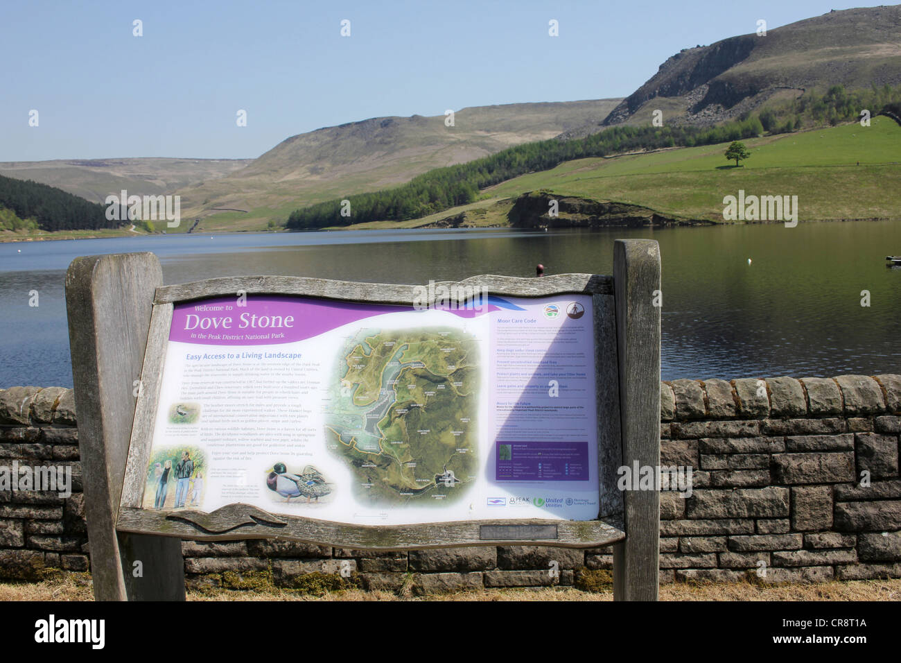 Informazioni segno a Colomba serbatoio di pietra, Peak District, REGNO UNITO Foto Stock