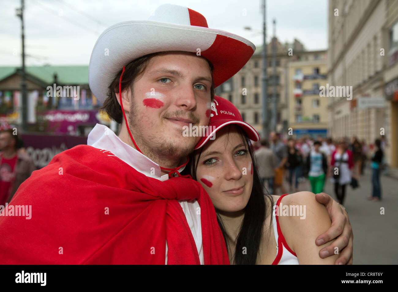 Le ventole del Fan Zone dopo la partita di apertura del campionato UEFA EURO 2012, Poznan, Polonia Foto Stock