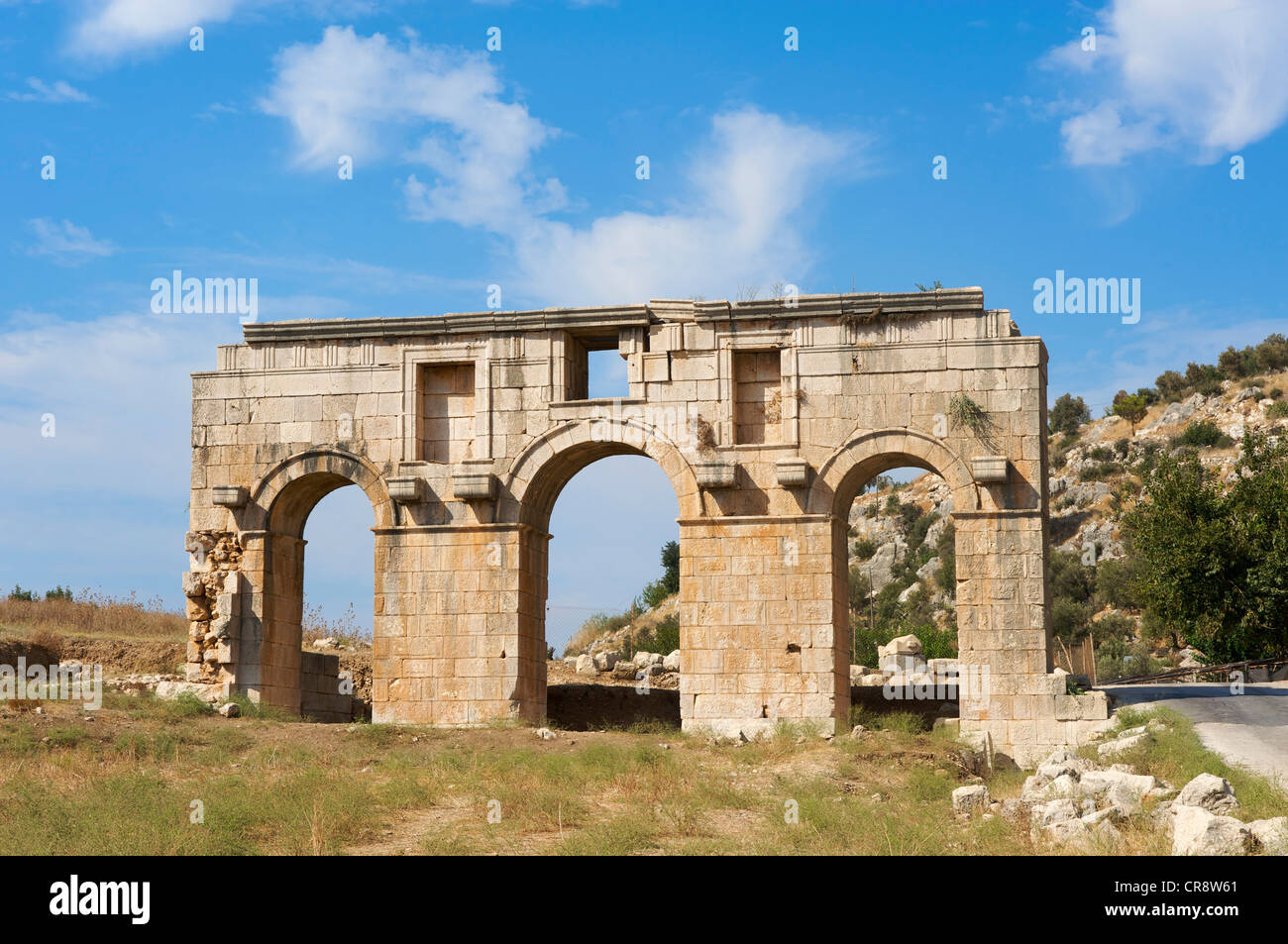 Città romana cancelli in Patara, Lycia, Turchia sudoccidentale, Turchia Foto Stock