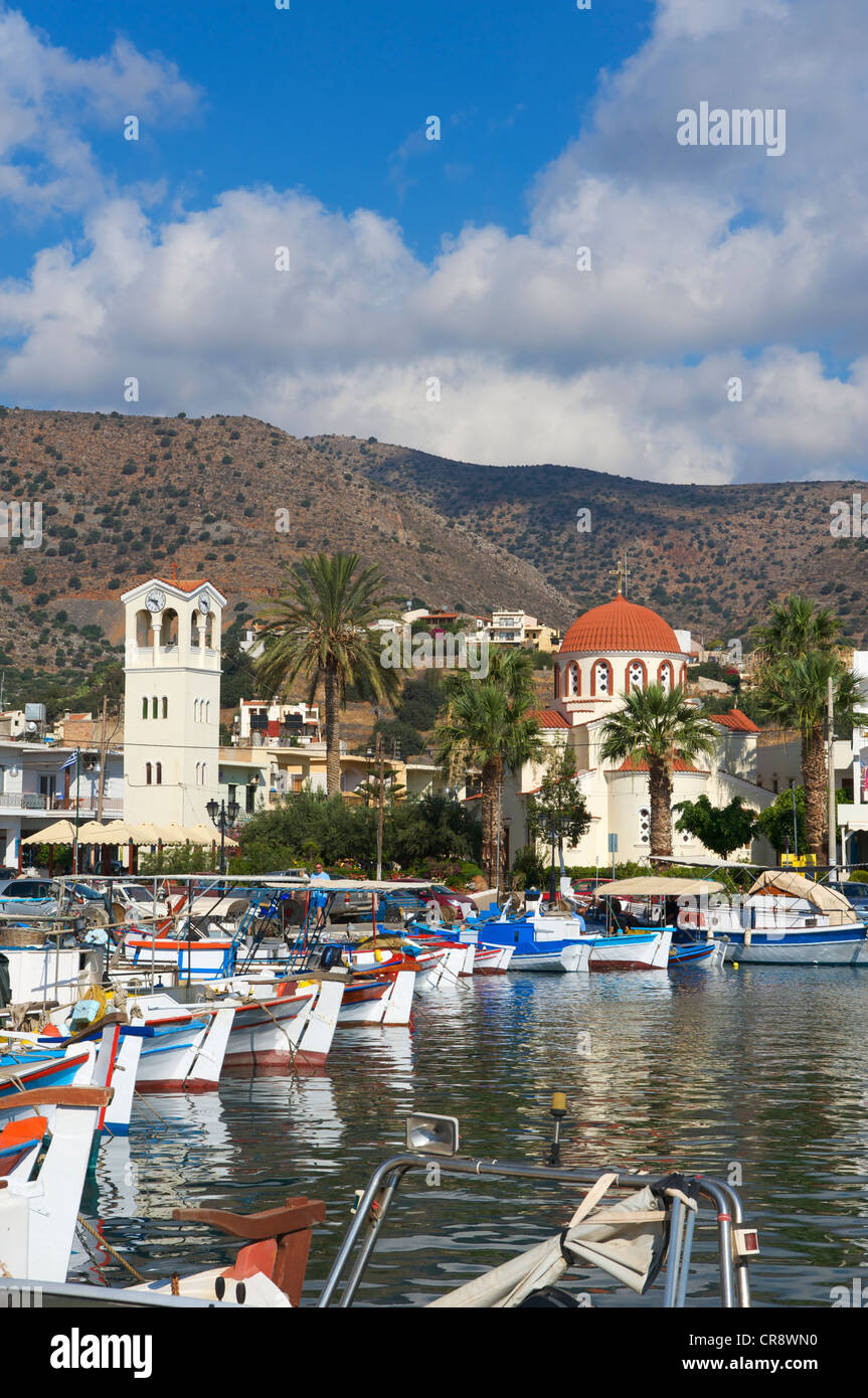 Barche nel porto di elounda, Creta, Grecia, Europa Foto Stock