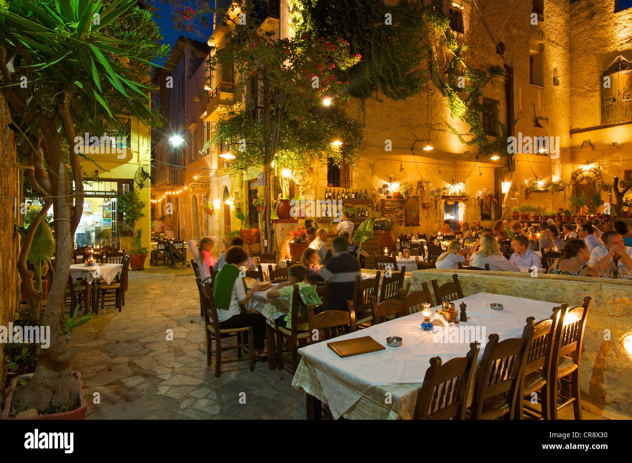 Taverna nel quartiere storico di Chania, Creta, Grecia, Europa Foto Stock
