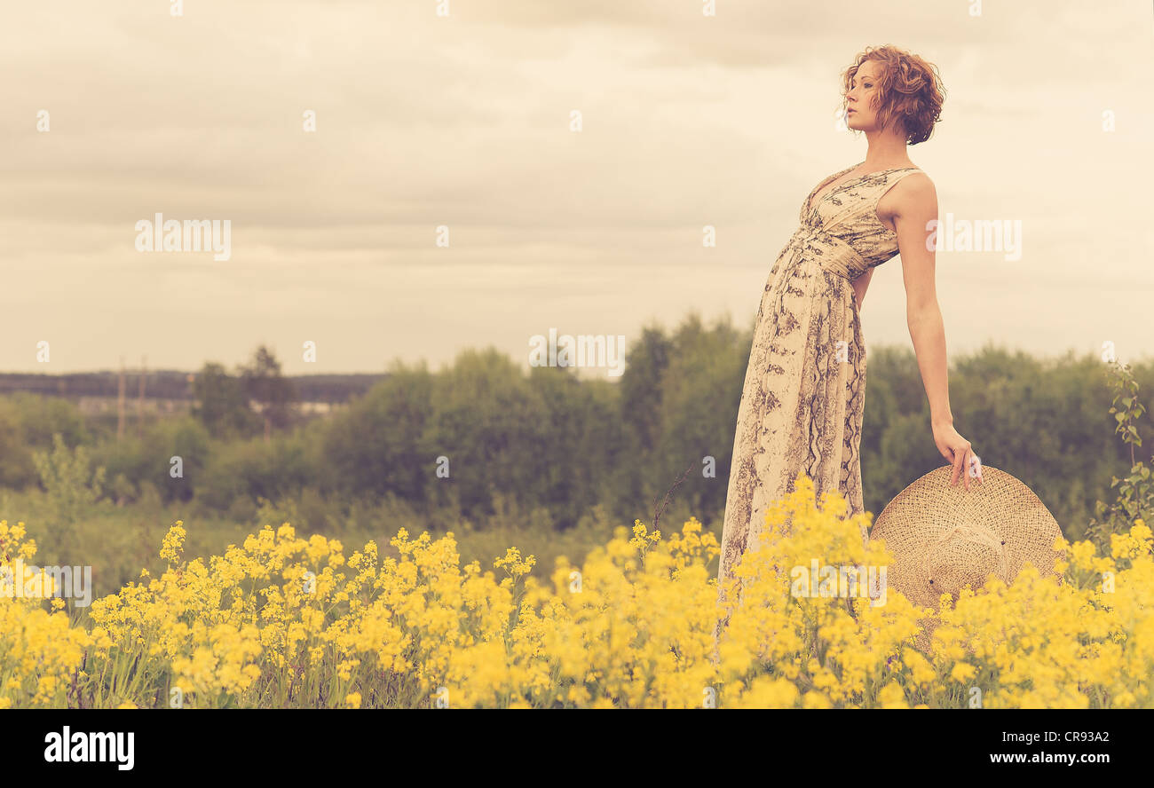 Un estate ritratto di un estate bruna Foto Stock