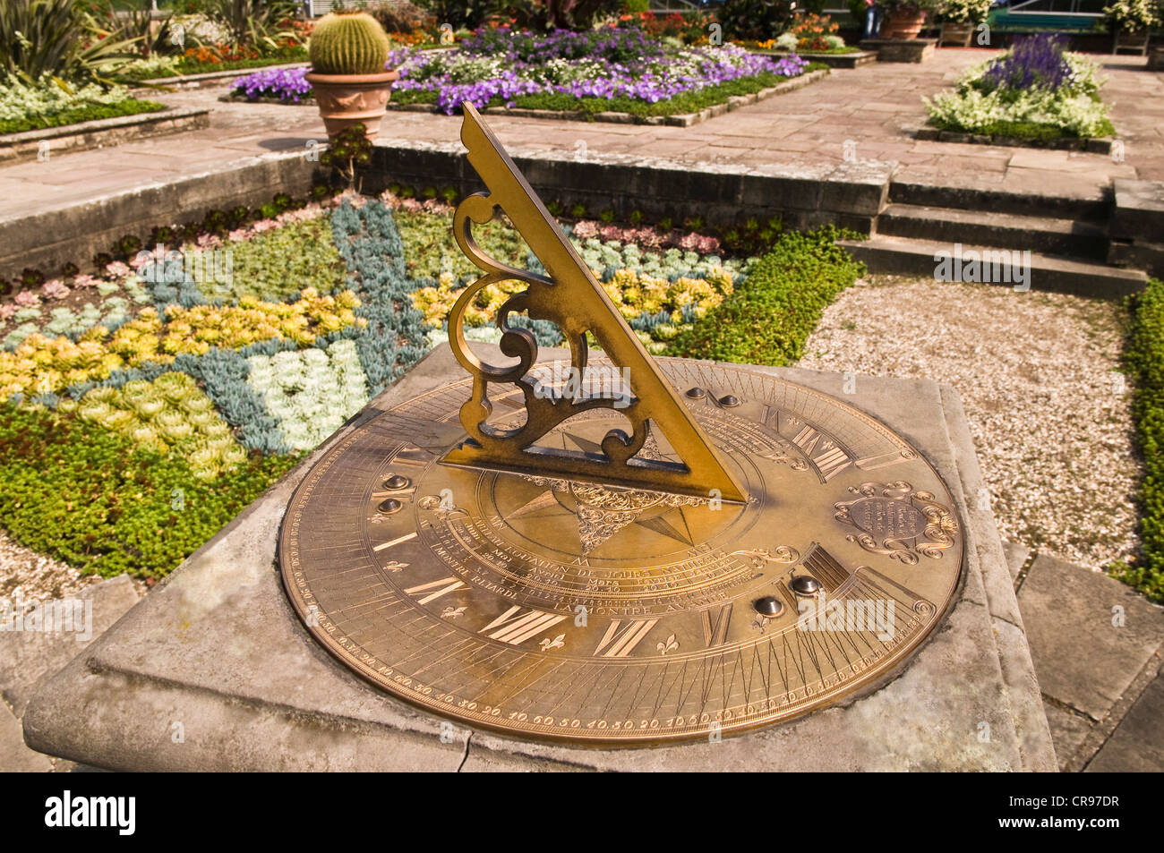 Meridiana in Herrenhausen Gardens, i giardini barocchi, stabilito a nome della Principessa Sophie dal 1696 al 1714 Foto Stock