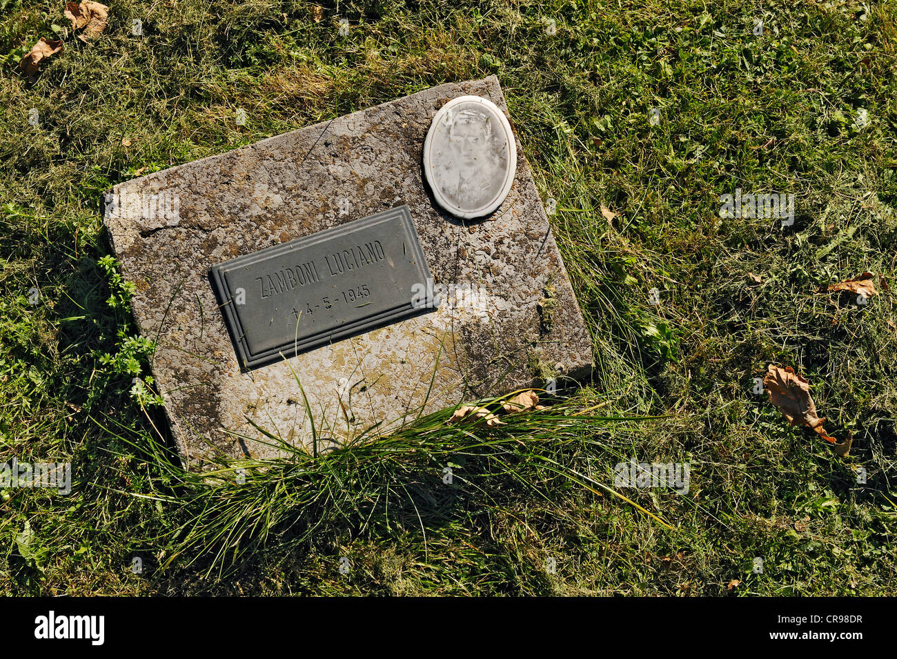 Headstone, cimitero militare italiano di Monaco di Baviera, Germania, Europa Foto Stock