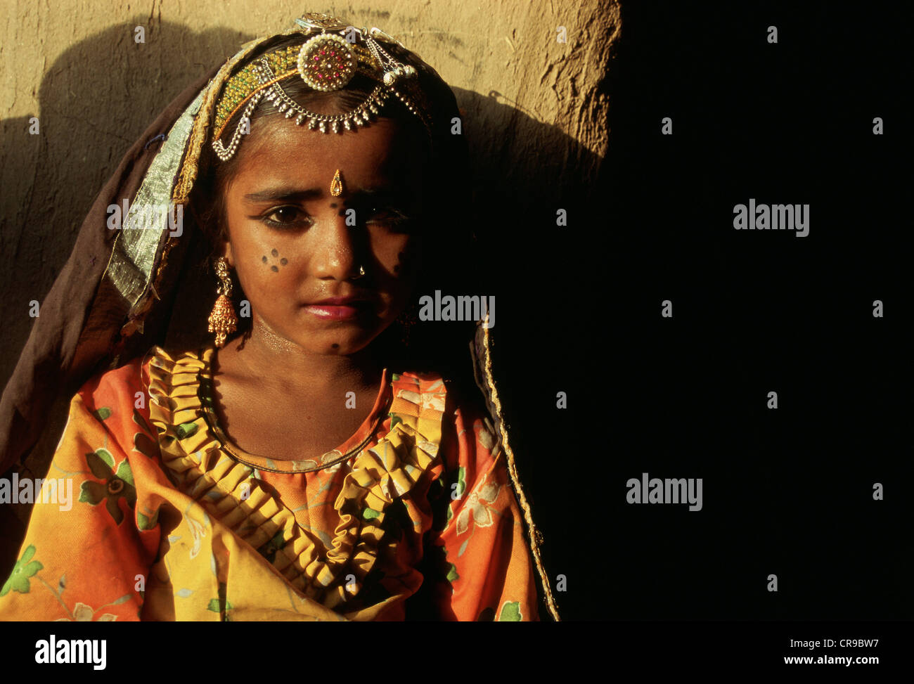 Ragazza appartenente ad un folk artisti comunità ( India) Foto Stock