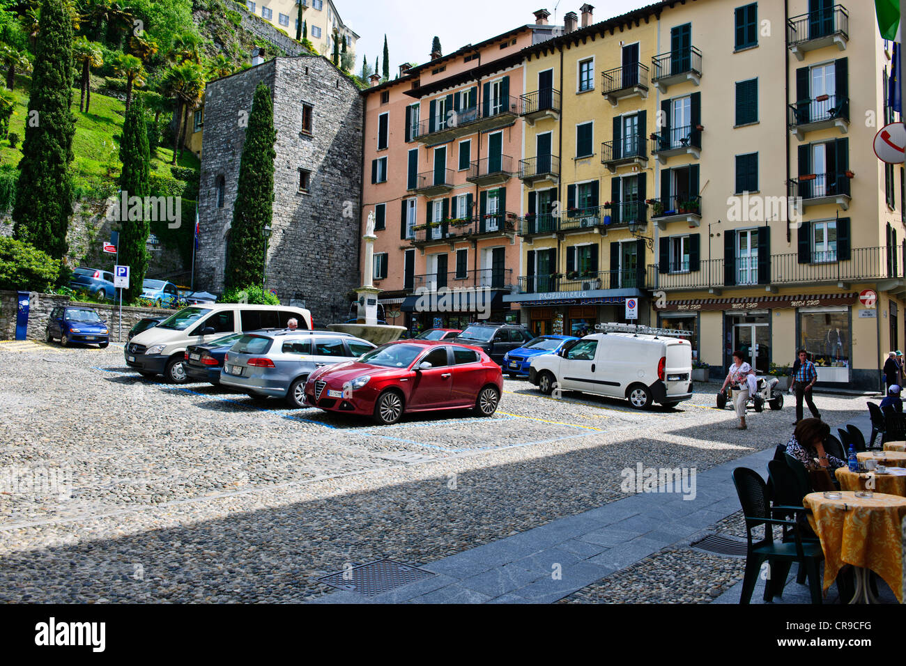 Bellagio,Lago di attraversamento,alberghi,ristoranti sul fronte,vicoli,negozi,vista lago, giardino,Lago di Como,laghi italiani,Italia Foto Stock