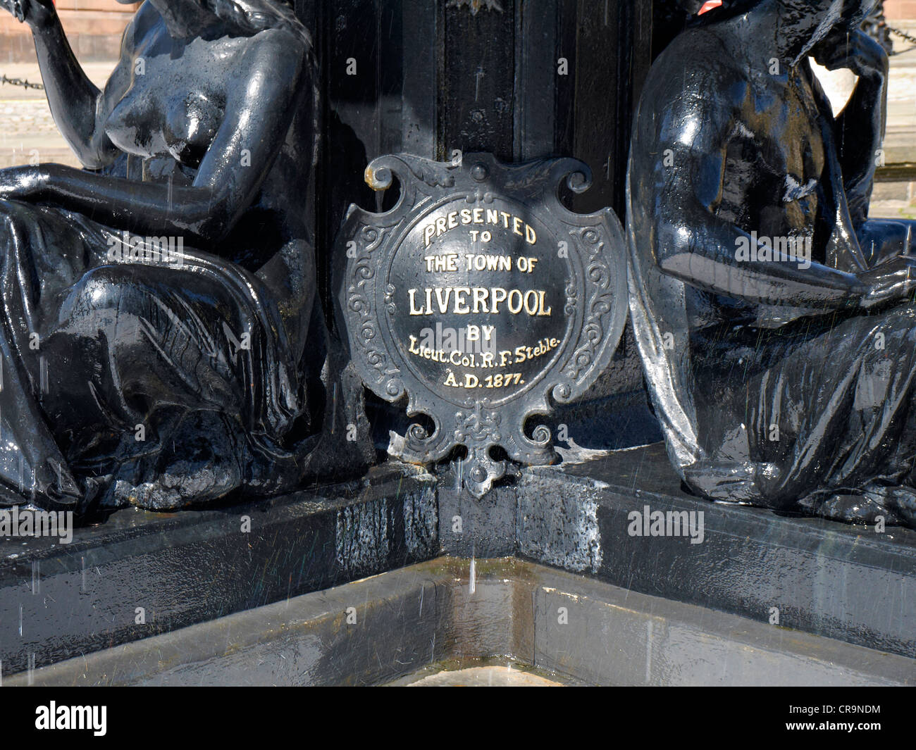 Dettaglio della fontana stabile su William Brown Street in Liverpool Regno Unito Foto Stock