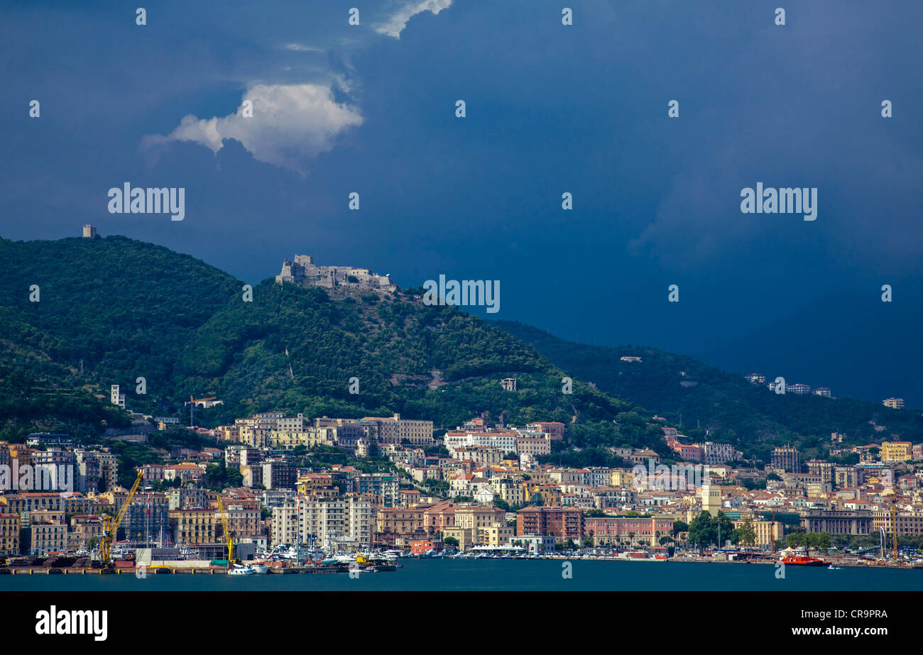 Europa Italia,Campania Salerno, la vista della città dal mare Foto Stock