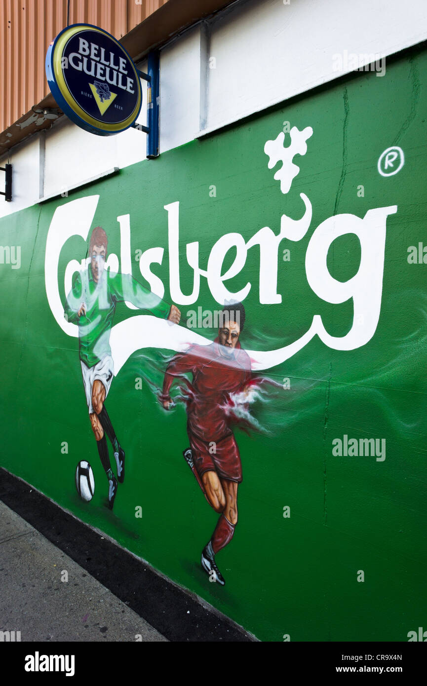 La Carlsberg Euro 2012 soccer pittura murale, Montreal, Quebec, Canada. Foto Stock
