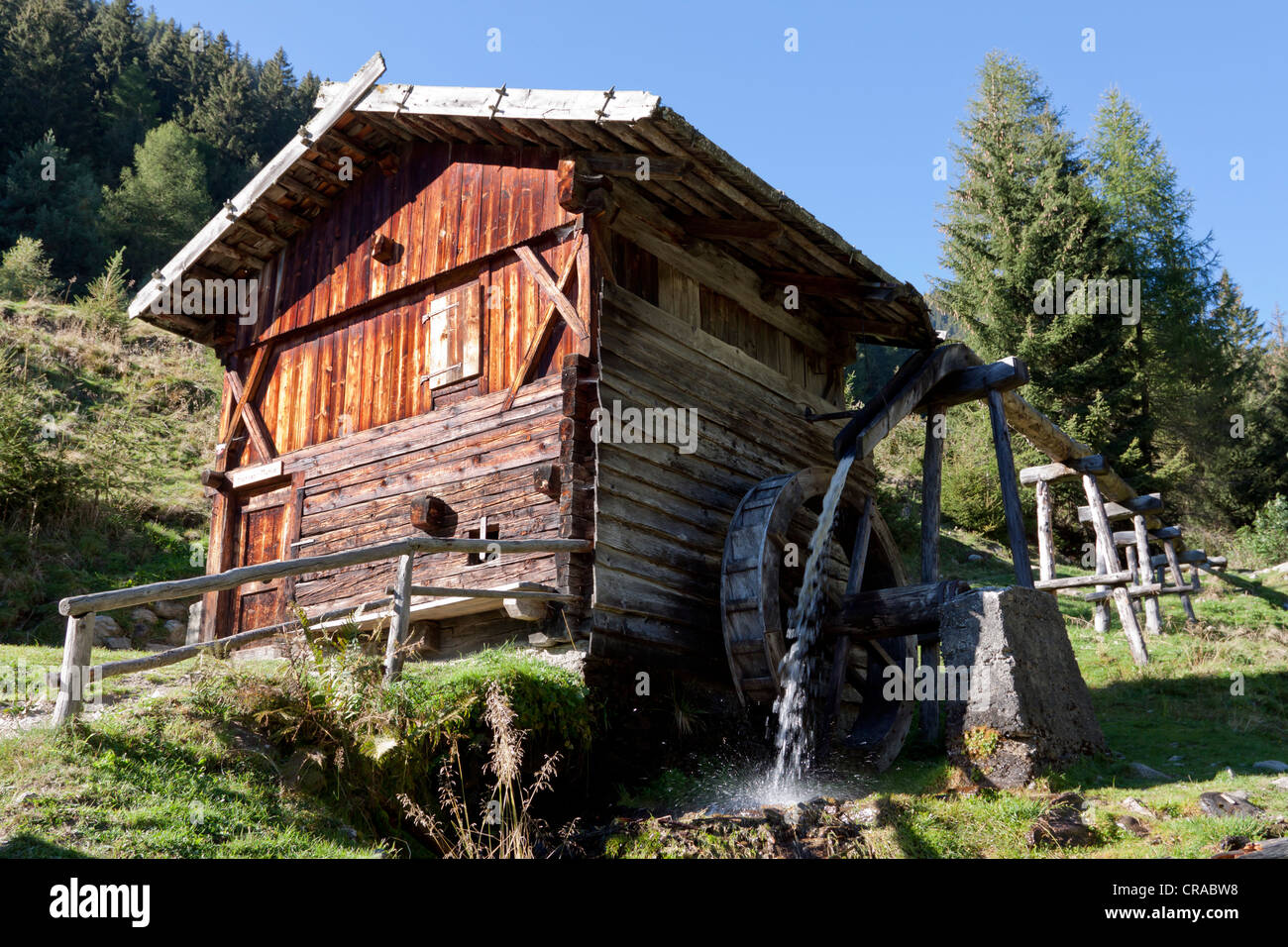 Sentiero Muehlenweg, Terento, Val Pusteria, Val Pusteria, Alto Adige, Italia, Europa Foto Stock