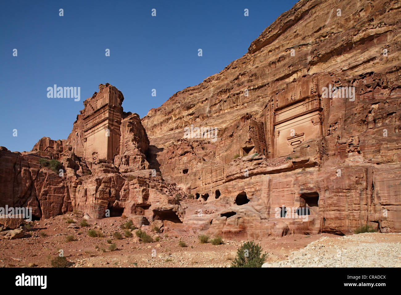 Le tombe di roccia, Petra, la città capitale del Nabataeans, rock city, UNESCO sito Hertage, Wadi Musa Foto Stock