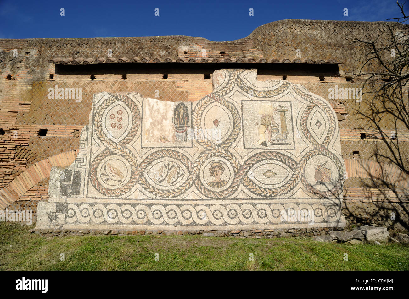 Mosaico Delle Quattro Stagioni Immagini E Fotografie Stock Ad Alta mosaico-delle-quattro-stagioni-immagini-e-fotografie-stock-ad-alta
