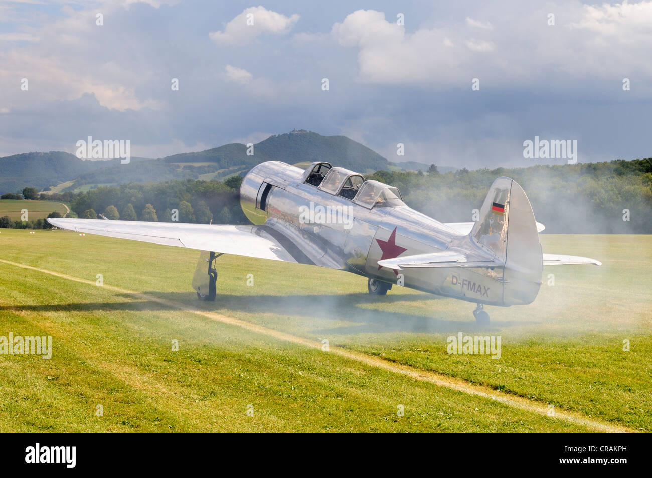 Yakovlev Yak-11, sovietico da combattimento aereo prodotte dal 1946 al 1956, in Europa la più grande riunione di aeromobili d'epoca a Hahnweide Foto Stock