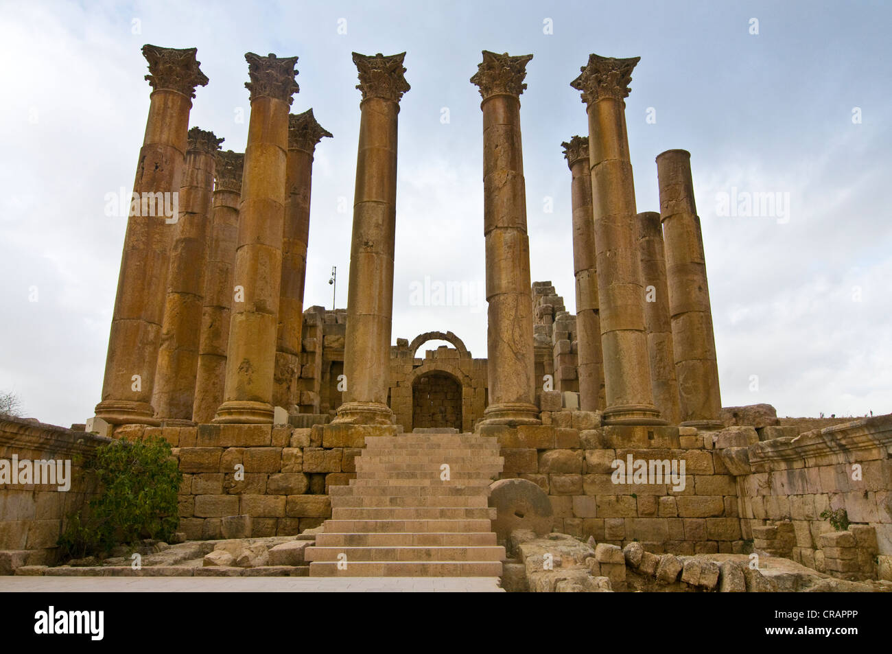 Tra le rovine storiche di Gerasa, Jerash, Giordania, Medio Oriente Foto Stock