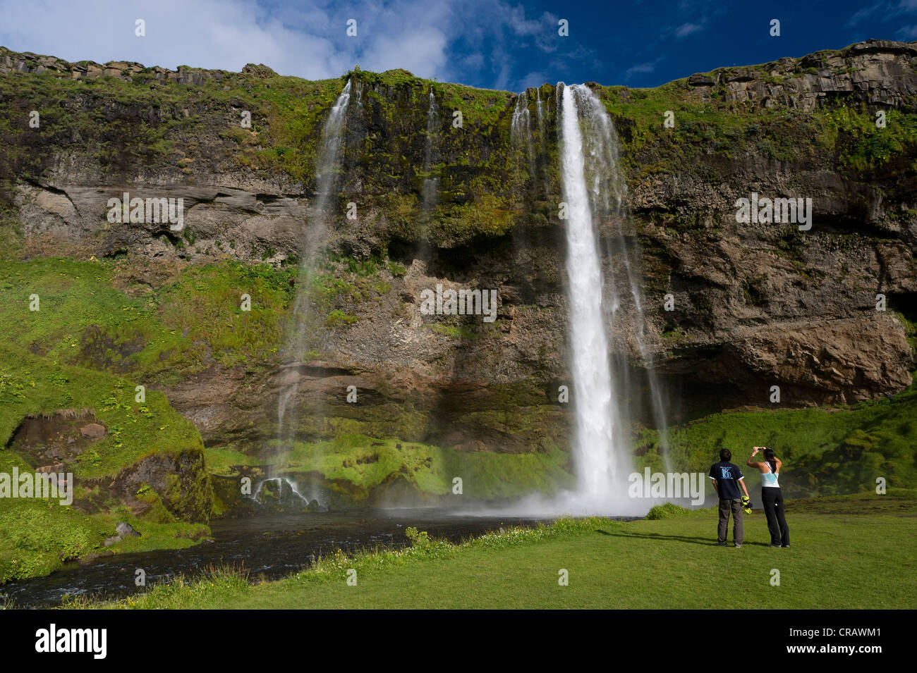 Seljalandsfoss cascata, sud dell'Islanda, Europa Foto Stock