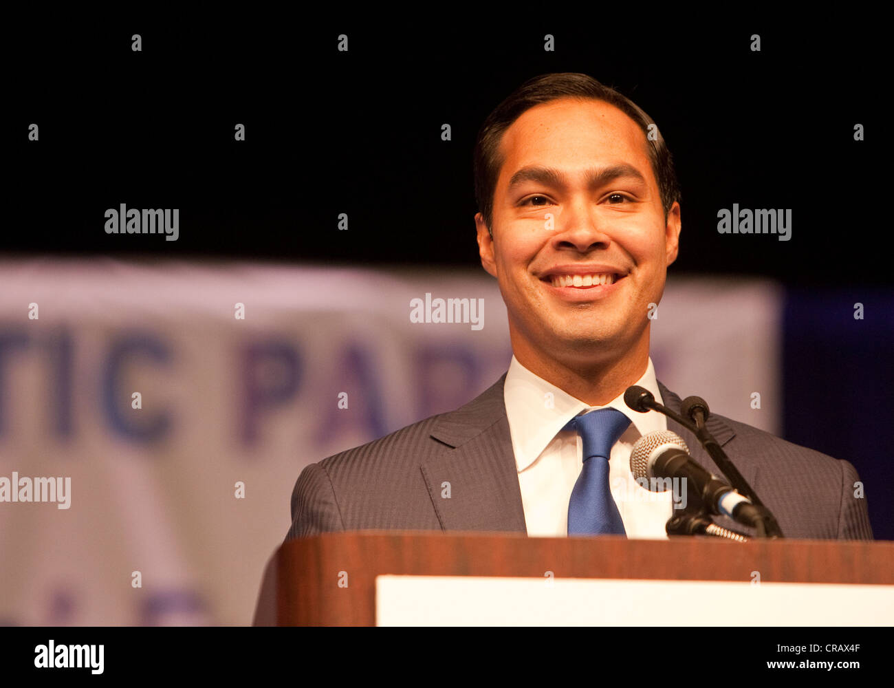 Houston, Texas, 9 giugno 2012: Julian Castro, sindaco di San Antonio, parla alla convention statale del Texas Democratic Party. ©Marjorie Kamys Cotera/Daemmrich Foto Stock