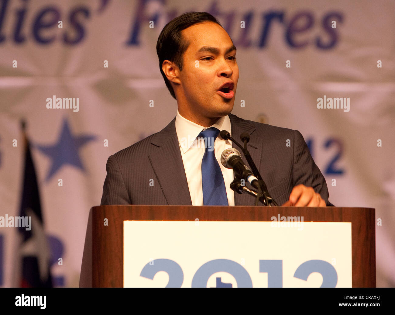 Houston, Texas, 9 giugno 2012: Julian Castro, sindaco di San Antonio, parla alla convention statale del Texas Democratic Party. ©Marjorie Kamys Cotera/Daemmrich Foto Stock
