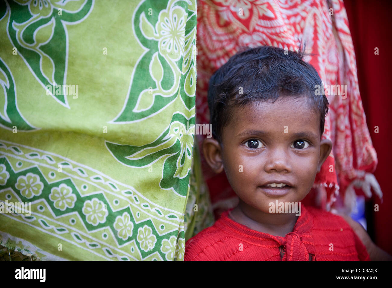 Ritratto di un ragazzo di campagna di vaccinazione per i bambini dal tedesco medici per i Paesi in via di sviluppo a Calcutta, , India, Asia Foto Stock