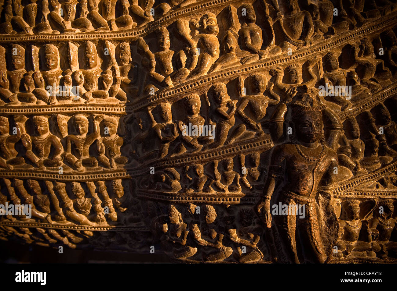 Figurativo di decorazione su una rappresentazione di Varaha, una incarnazione di Vishnu, Khajuraho Gruppo di Monumenti Foto Stock