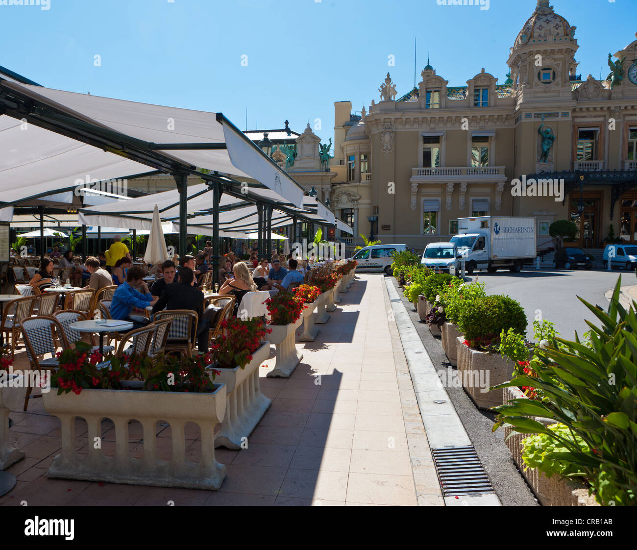 Il Cafe de Paris, Place du Casino, Monte Carlo, il principato di Monaco, Monaco, Europa PublicGround Foto Stock