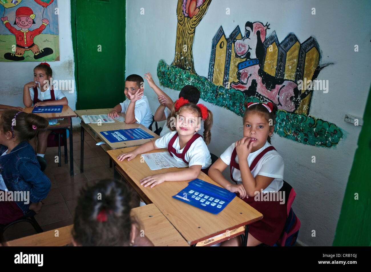 I bambini cubani in una scuola di Las Terrazas comunità Foto Stock